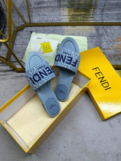 FF 5 Light Blue Canvas Slide