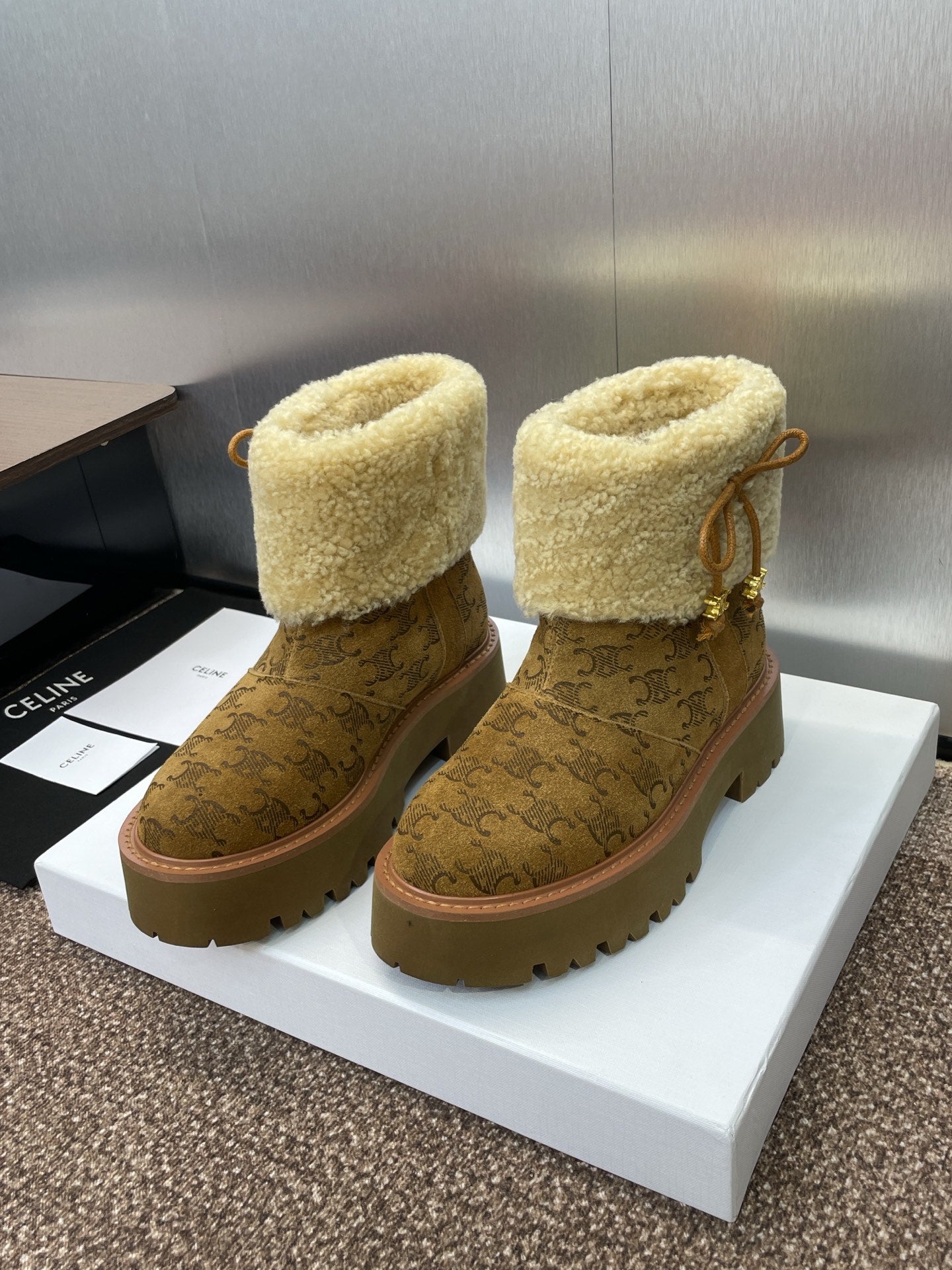 CELINE 26S ANKLE BOOTS 45 MM IN BROWN SUEDE AND BEIGE WOOL