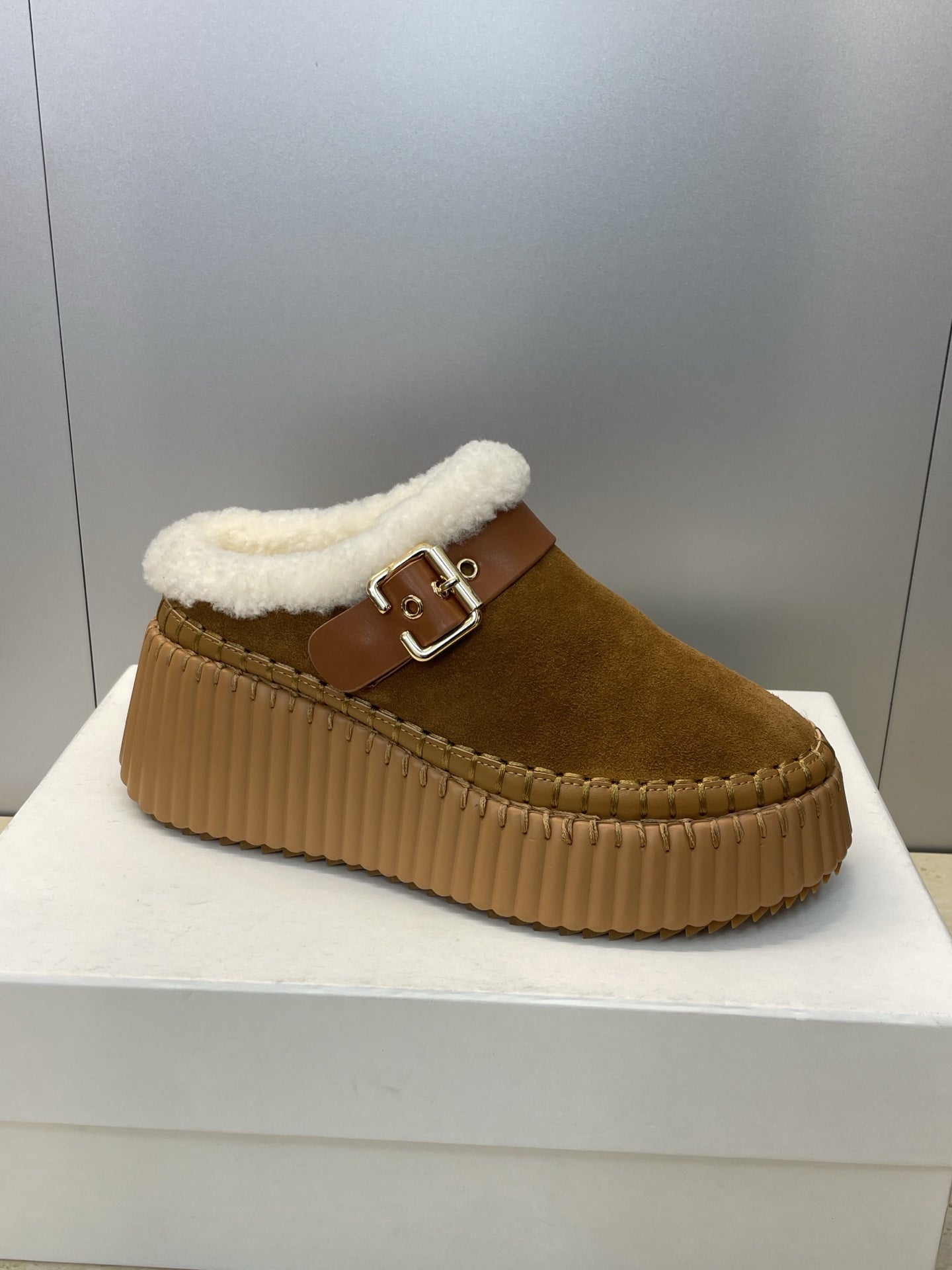 CHLOÉ 26S FUR-LINED WEDGE MULES IN BROWN SUEDE