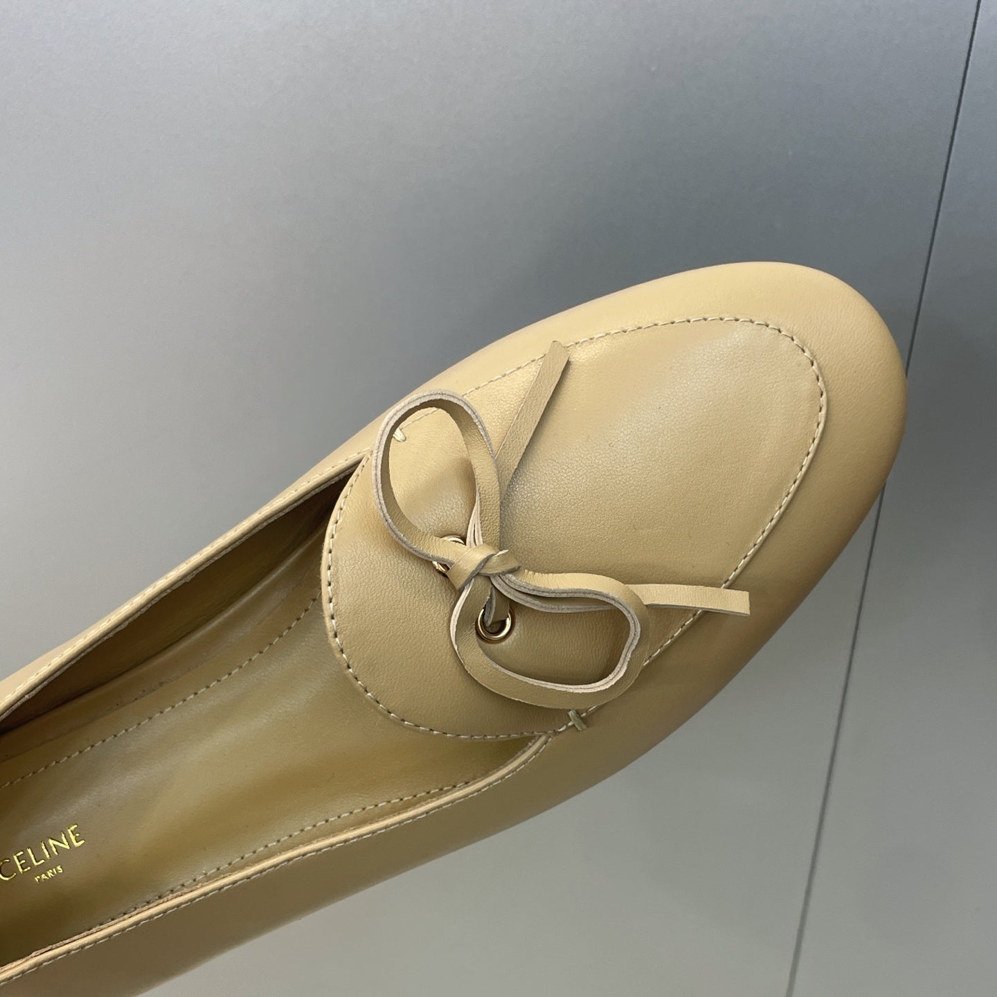 CELINE 26S BALLET FLATS IN DARK BEIGE LAMBSKIN WITH BOW