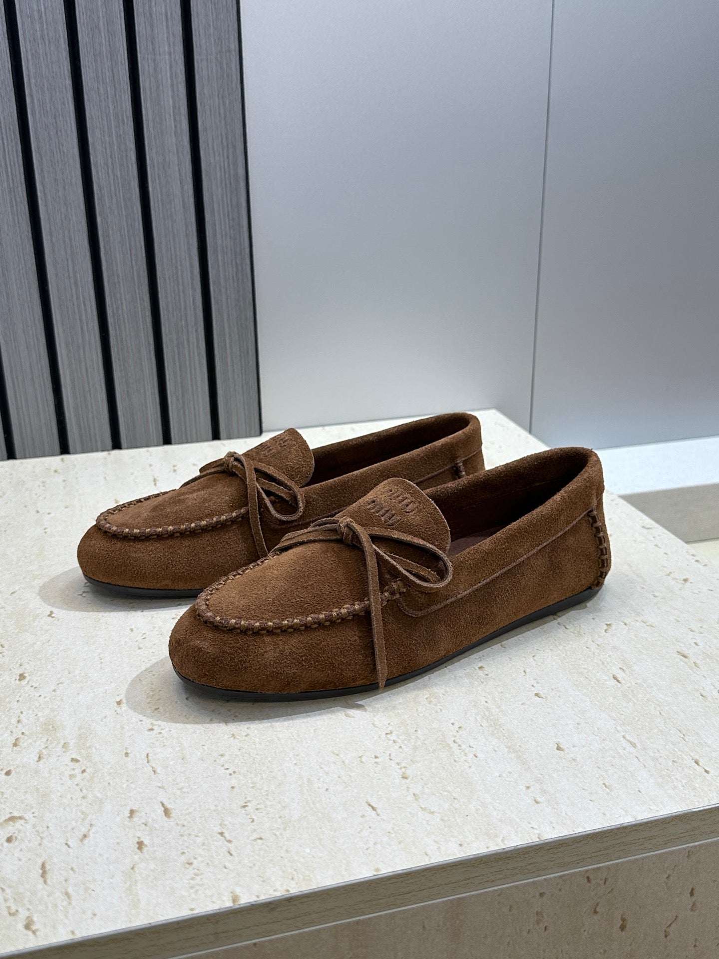 MIUMIU 26S LOAFERS IN DARK BROWN SUEDE WITH BOW