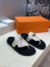 HM 26S EMPIRE SANDAL IN IVORY WHITE CALFSKIN SILVER HARDWARE