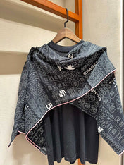 SQUARE SCARF 140 CM IN BLACK MONOGRAM SILK 403999