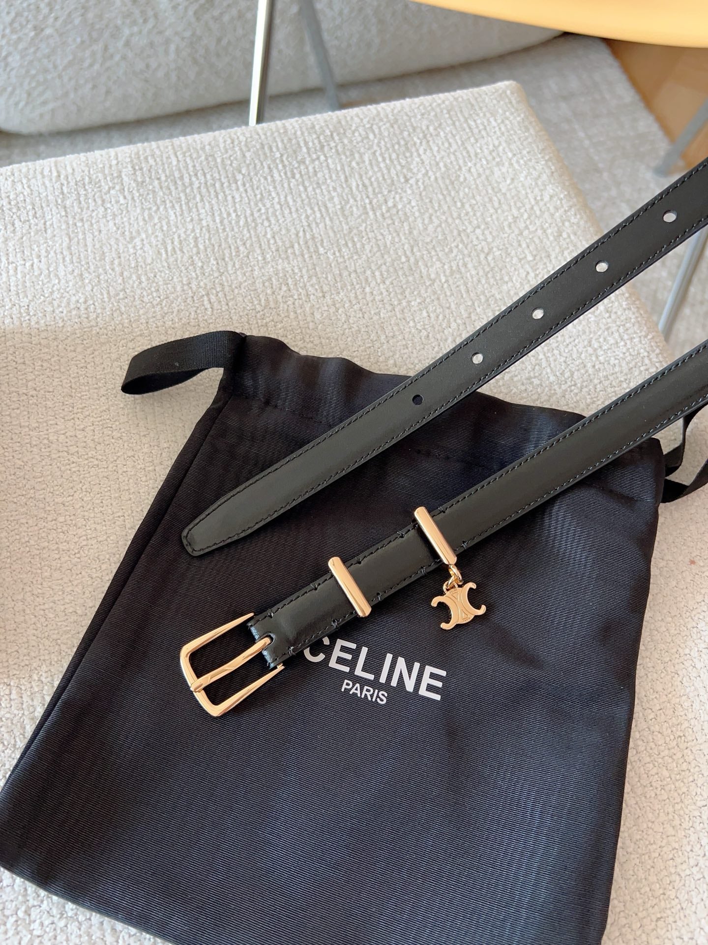 CL BELT 18MM IN BLACK TAURILLON GLOSSY CALFSKIN GOLD BUCKLE