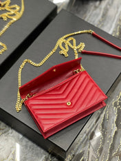 YL WOC 19 RED CHEVERON CAVIAR GOLD HARDWARE