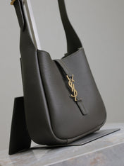 YSL 25S LE 5 À 7 BAG 16 IN LIGHT MUSK GRAINED CALFSKIN GOLD HARDWRE