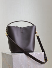 LE 37 MEDIUM BUCKET BAG 26 IN BRUNETTE BROWN CALFSKIN GOLD HARDWARE