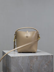 YSL 25S LE 37 BUCKET 15 IN BEIGE CALFSKIN GOLD HARDWRE