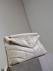 YSL 25S LOULOU PUFFER GM 35 IN BLANC VINTAGE CALFSKIN GOLD HARDWARE