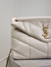 YSL 25S LOULOU PUFFER GM 35 IN BLANC VINTAGE CALFSKIN GOLD HARDWARE