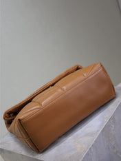 YSL 25S LOULOU PUFFER MM 29 IN CARAMEL CALFSKIN GOLD HARDWRE