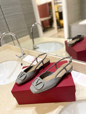 VALENTINO 26S SLINGBACK IN LIGHT GREY PATENT CALFSKIN