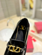 Vlogo Signature Black Calfskin Loafer