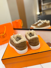 DAY SNEAKER IN BRONZE BROWN SUEDE AND FLEECE LINING