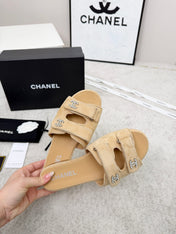 CHANEL 26S DOUBLE STRAP SLIDE SANDALS IN BEIGE SUEDE AND CALFSKIN