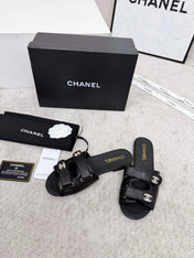 CHANEL 26S DOUBLE STRAP SLIDE SANDALS IN BLACK CALFSKIN