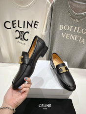 TRIOMPHE LOAFER IN BLACK SMOOTH CALFSKIN GOLD HARDWARE