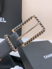 BELT 30MM IN BLACK CALFSKIN WITH INTERWOVEN GOLD CHAIN BUCKLE