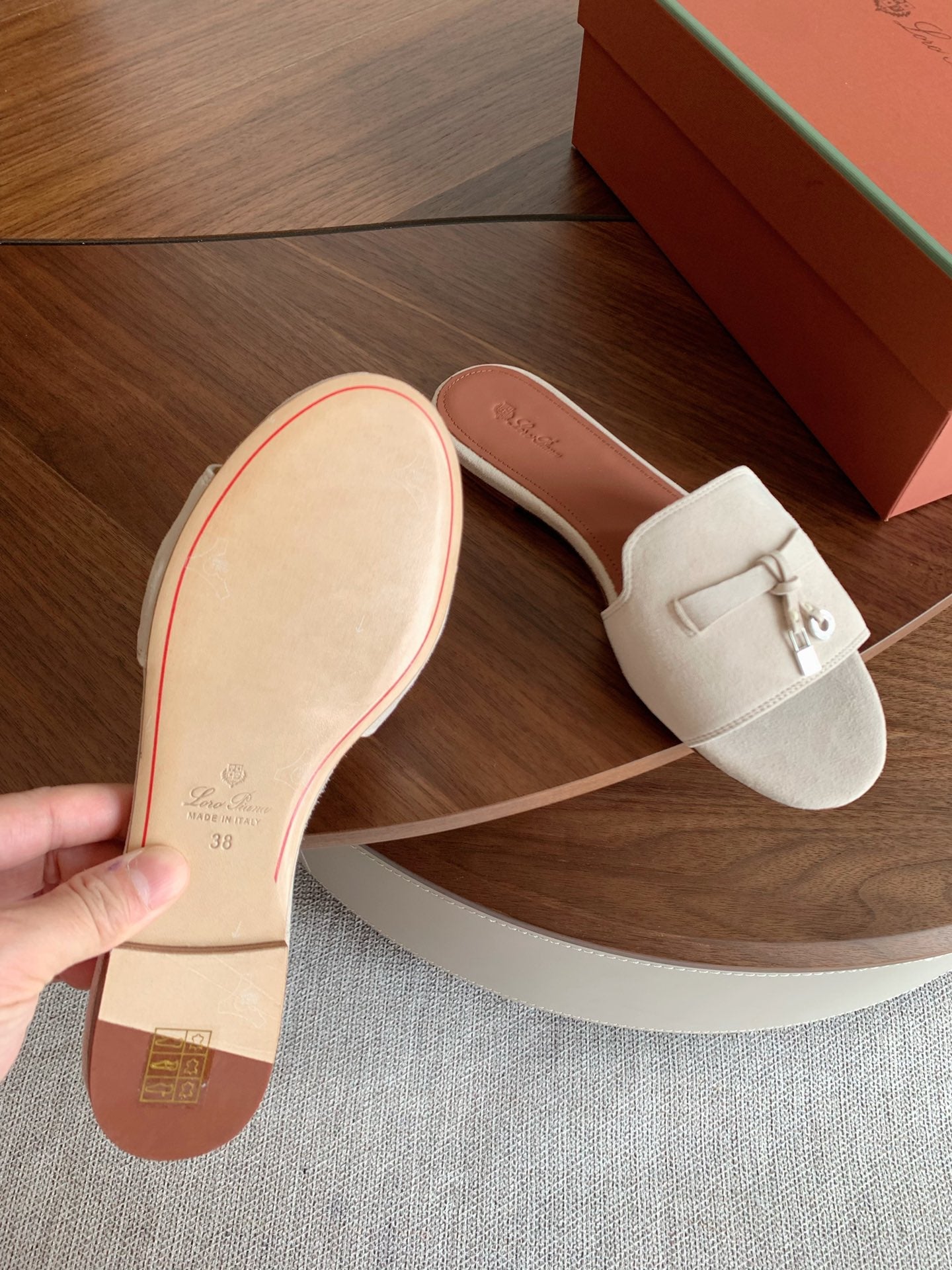 LP 26S SUMMER CHARMS SLIDES IN CREAM WHITE SUEDE SILVER HARDWARE