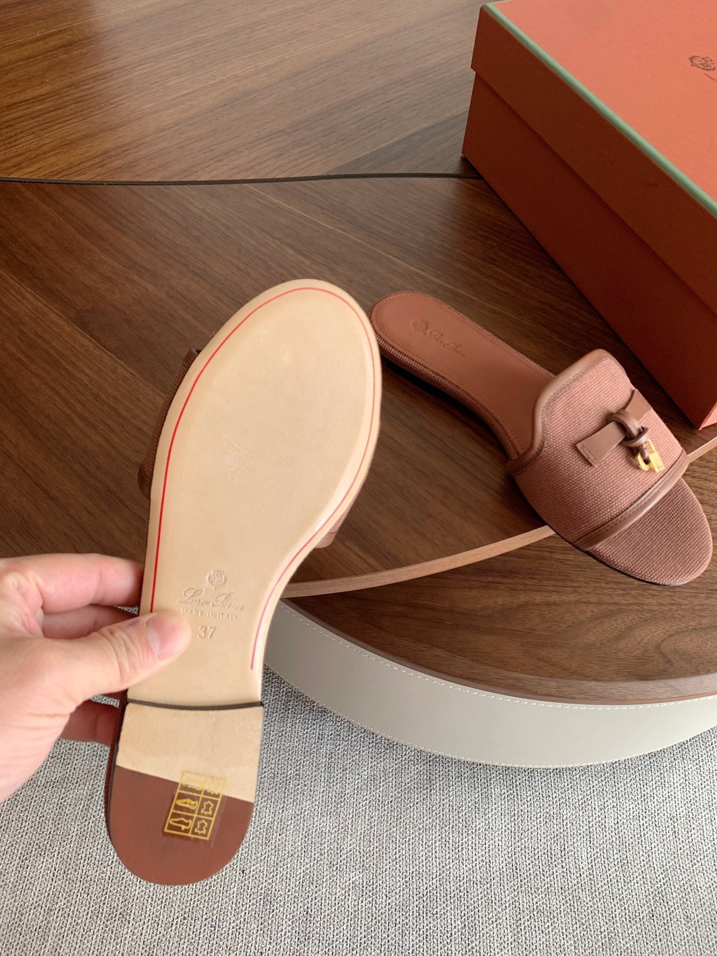 LP 26S SUMMER CHARMS SLIDES IN DUSTY ROSE BROWN CANVAS AND CALFSKIN GOLD HARDWARE