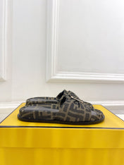 FENDI FLAT SLIPPER IN CEDAR BROWN MIX BLACK MONOGRAM JACQUARD FABRIC WITH GOLD HARDWARE