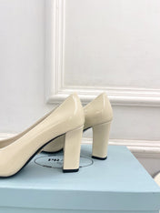 SQUARE TOE HIGH PUMPS IN WHITE GLOSSY CALFSKIN