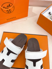 KOS CLOG IN WHITE CALFSKIN