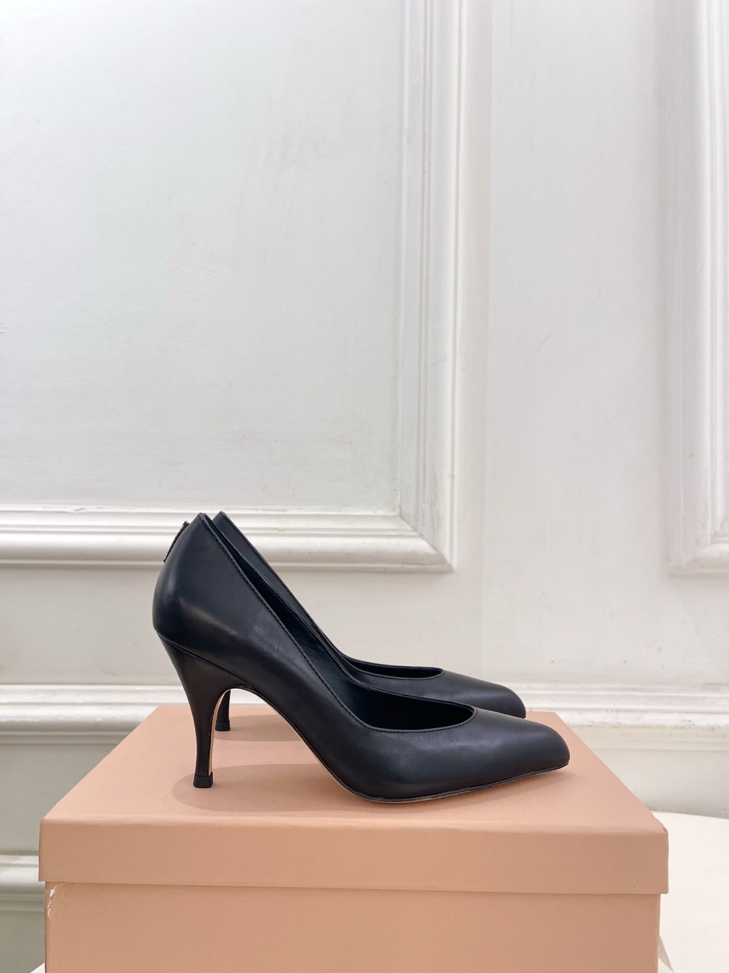 MIUMIU 26S POINTED TOE HIGH HEELS 85MM IN BLACK CALFSKIN