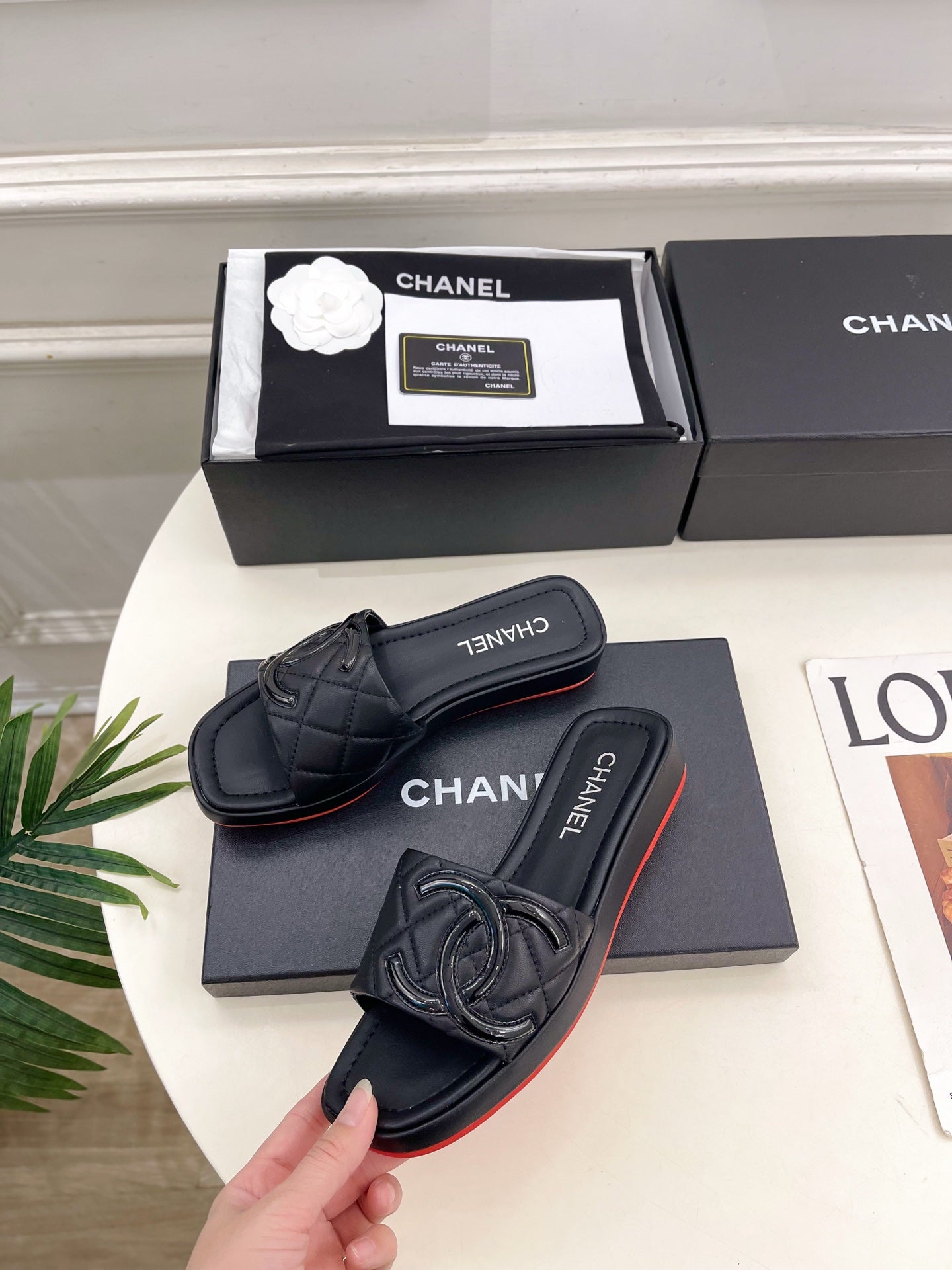 CHANEL 26S FLAT SLIDES IN BLACK LAMBSKIN WITH CC LOGO