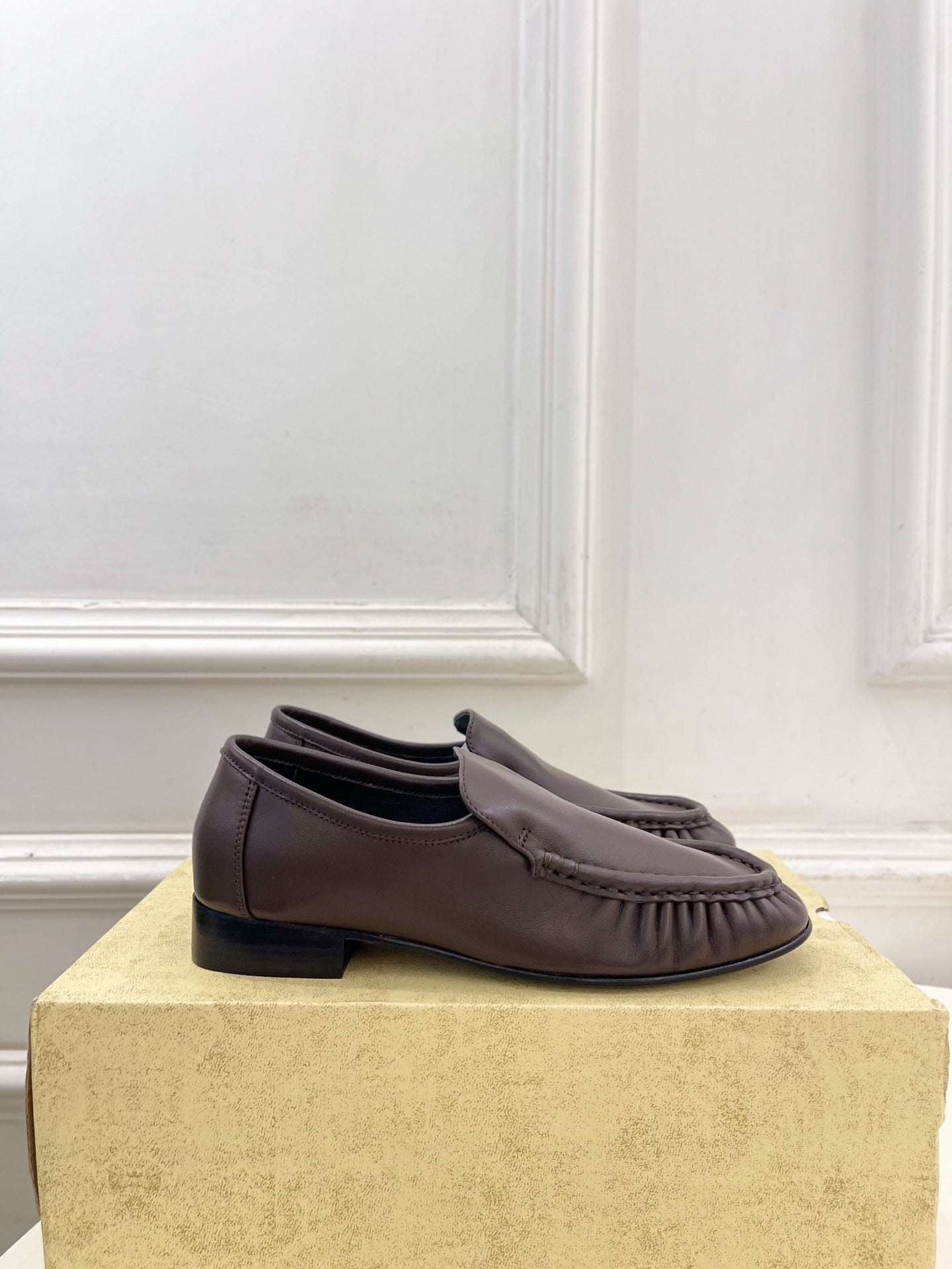 THE ROW 26S MOCCASIN LOAFERS 20MM IN BROWN CALFSKIN
