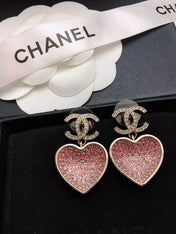 CHANEL 26S DOUBLE C LOGO PINK GRADIENT PAVE CRYSTAL HEART DROP EARRINGS IN GOLD METAL 631079