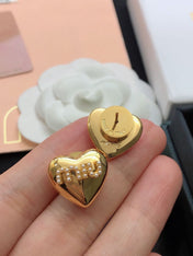 MIUMIU 26S PEARL LOGO HEART STUD EARRINGS IN GOLD TONE METAL 612685