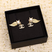CHANE WING DOUBLE C GOLD DIAMONDS EARRINGS