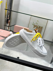 SNEAKER MULES IN WHITE MIX BROWN CALFSKIN WHITE  YELLOW LACES